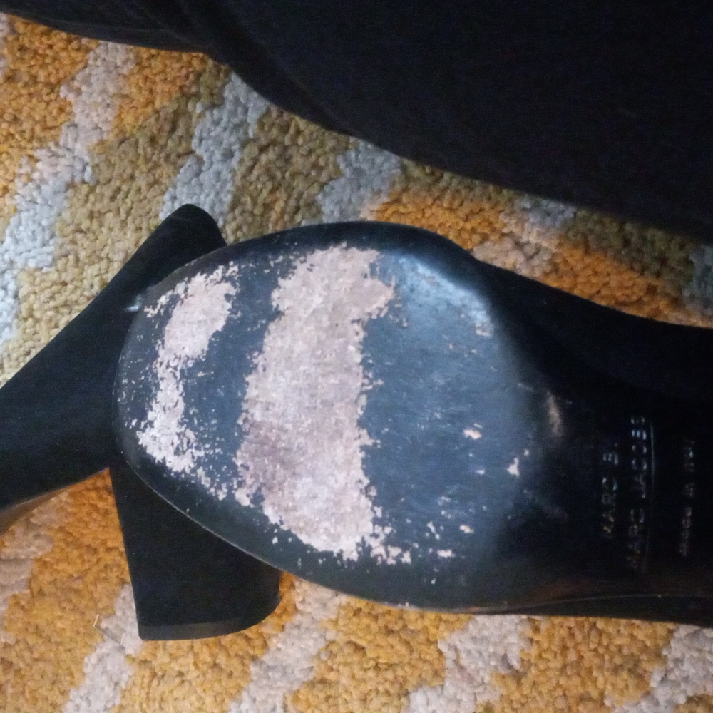 Shoe - Picture 3 of 3